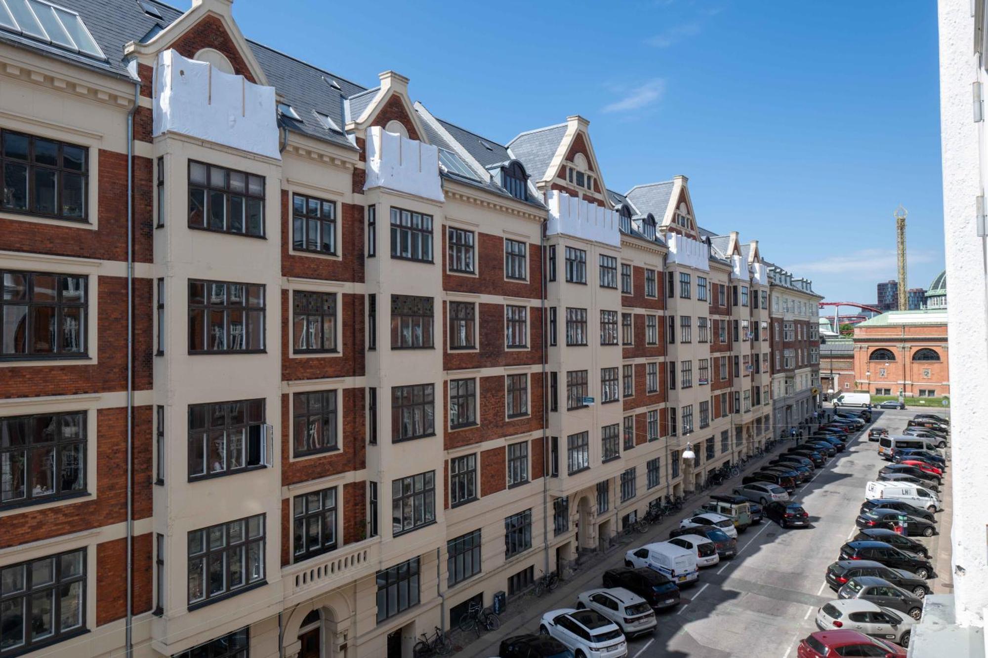 Lovely 3Br Manor Apartment 5 Min From Tivoli Gardens كوبنهاجن المظهر الخارجي الصورة