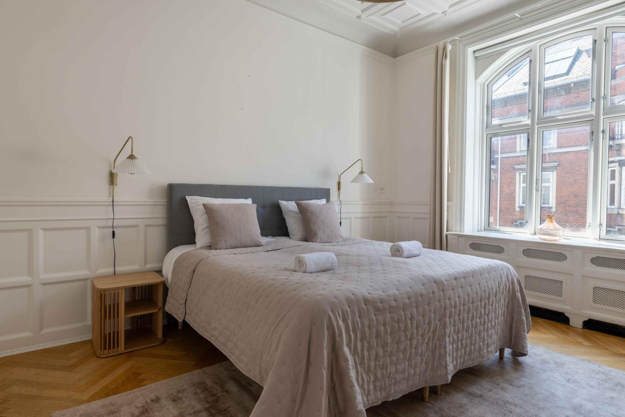 Lovely 3Br Manor Apartment 5 Min From Tivoli Gardens كوبنهاجن المظهر الخارجي الصورة